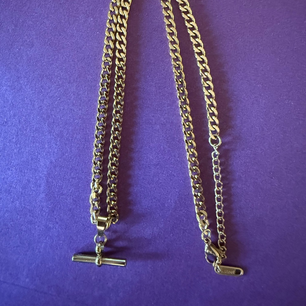 ‘T’ Gold Bar Chain Necklace